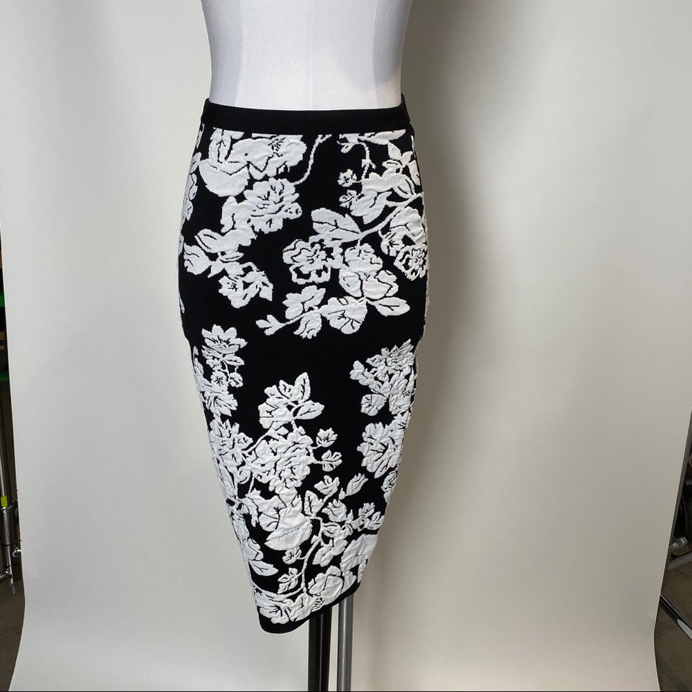 Milly black & white floral pencil skirt. Orig $295